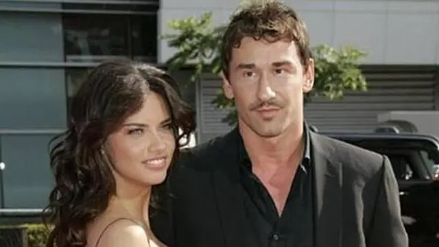  10 Artis Hollywood yang Nikah di Hari Valentine