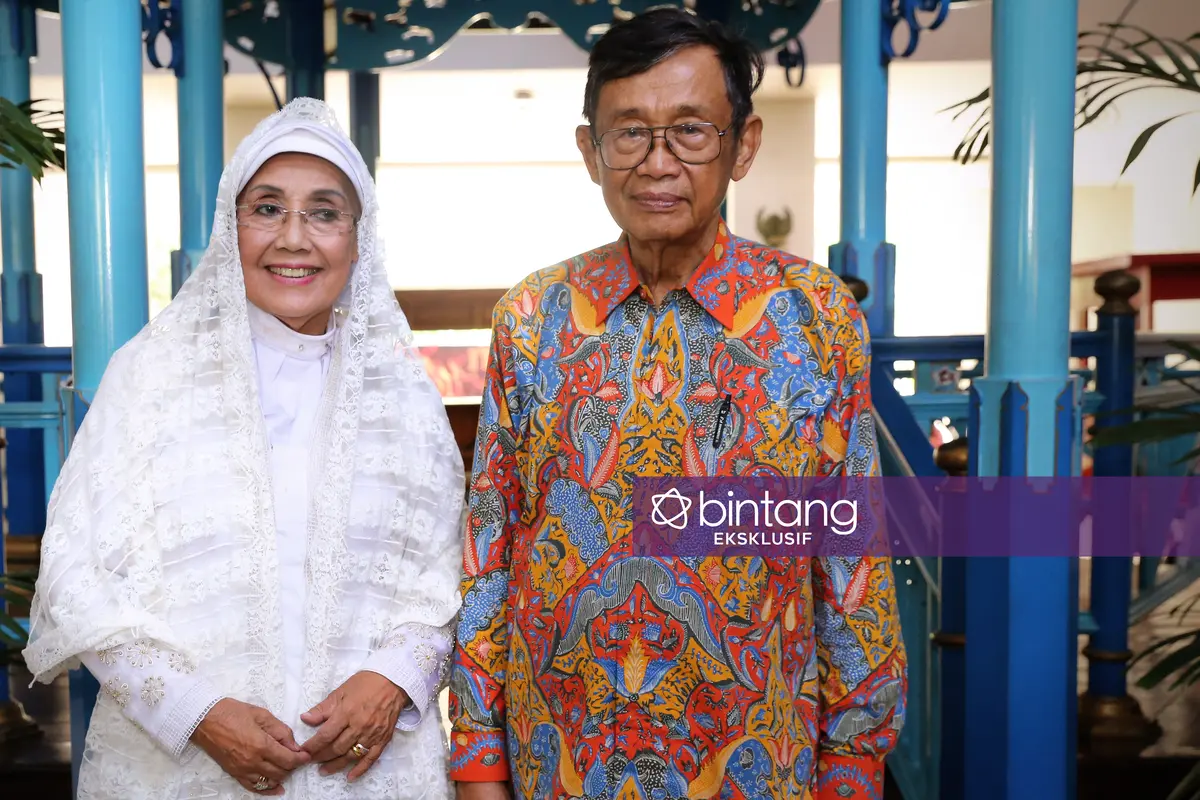 [Bintang] Nani Wijaya dan Ajip Rosidi