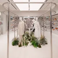Rayakan 50 tahun perjalanannya di industri fashion Indonesia, MASARI hadir kembali dengan tampilan baru di Senayan City.