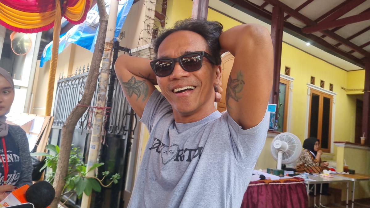 Kaka Slank Kepingin Makan Apa yang Ditanam, Olah Lahan Setengah Hektar Buat Bercocok Tanam