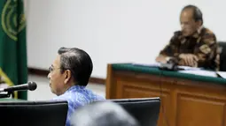 Wakil Presiden Boediono bersaksi dalam sidang mantan Deputi Bidang IV Pengelolaan Devisa Bank Indonesia Budi Mulya di Pengadilan Tindak Pidana Korupsi, Jakarta, Jumat (9/5/2014) (Liputan6.com/Johan Tallo)