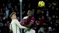 AS Roma unggul 2-1 atas Salernitana. (Alessandro Garofalo/LaPresse via AP)