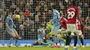 Rasmus Hojlund mencetak gol perdananya untuk MU di Liga Inggris ke gawang Aston Villa pada menit ke-82 dalam pertandingan pekan ke-19 Liga Inggris 2023/2024 yang berlangsung di Old Trafford, Rabu (27/12/2023). (AP Photo/Dave Thompson)