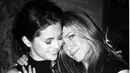 Hubungan Selena Gomez dan The Weeknd memang menjadi kontroversi belakangan ini. Jennifer Aniston berada di belakang Selena memberikan dukungan soal hubungan ini dan meminta Selena ikuti kata hatinya. (doc.hollywoodlife.com)