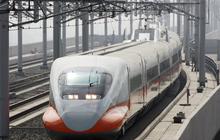 Kereta cepat Shinkansen terbakar akibat aksi penumpang bunuh diri