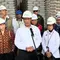 Direktur Utama Perum Bulog, Ahmad Rizal Ramdhani, meminta hadirin diam saat Menteri Pertanian, Andi Amran Sulaiman mengumuman stok beras nasional. (Dok Kementan)