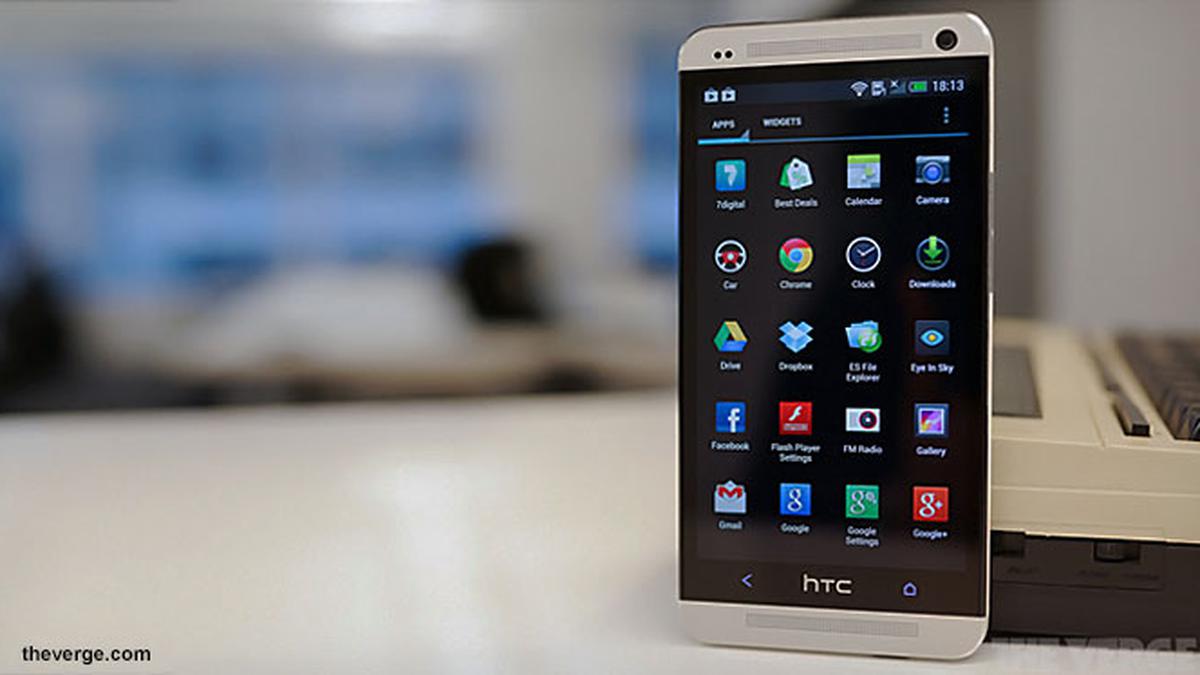 Siap Saingi Galaxy Note 3, HTC Akan Rilis Phablet HTC One Max?