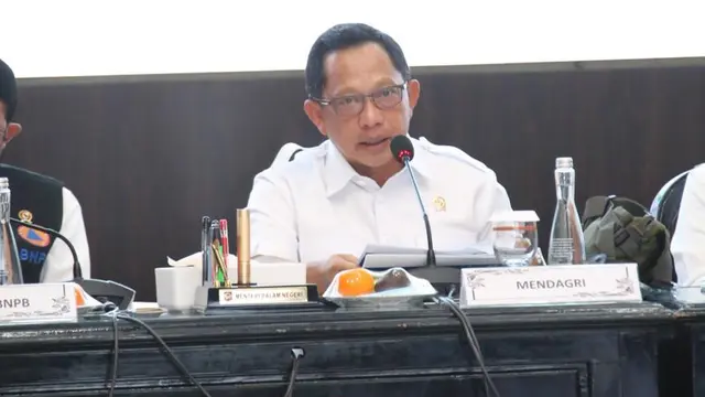 Ratusan Titik Pembersihan Lumpur Tertangani, Kasatgas Tito Karnavian Percepat Langkah Rehabilitasi
