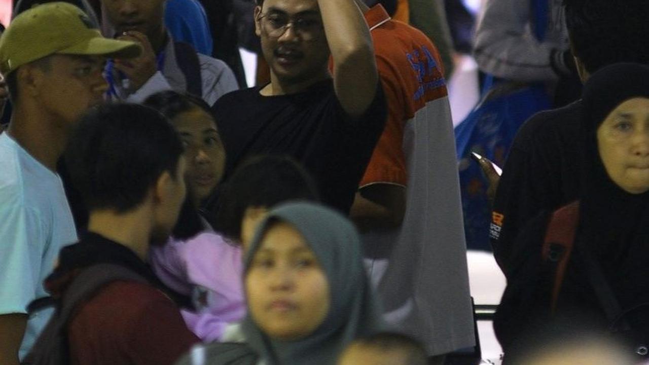 Para wisatawan masuk ke Kepulauan Seribu dari empat pintu masuk pelabuhan.<br>