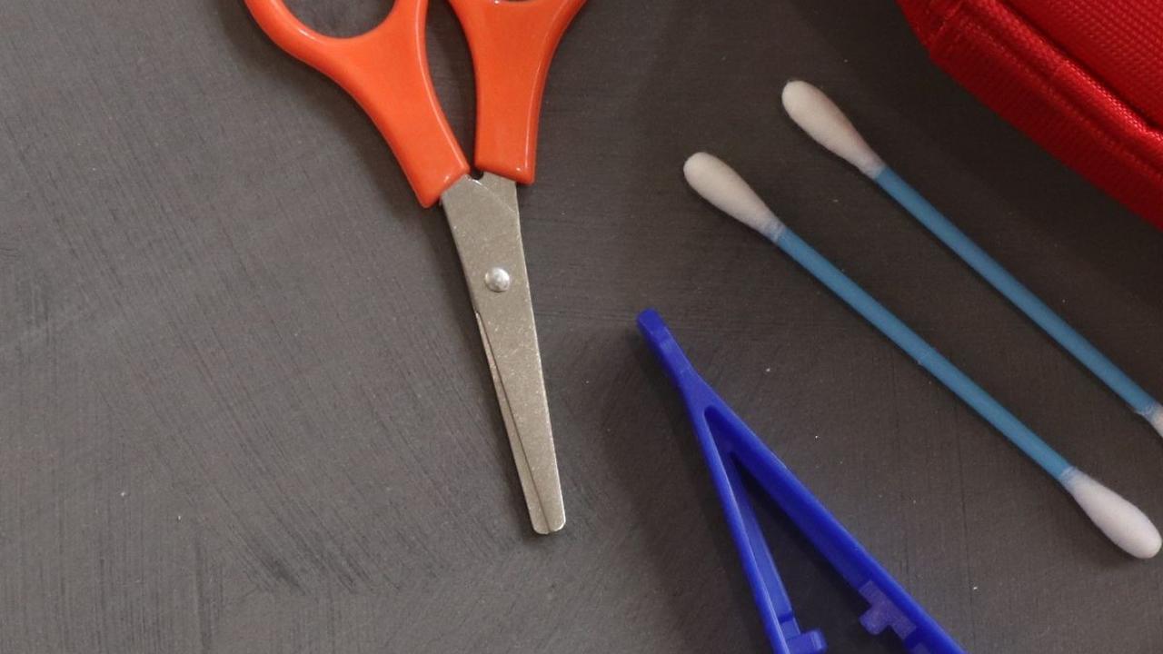 Sejumlah bahan tersebut sebaiknya hanya digunakan sebagai bahan pengganti darurat dan sementara saja, untuk pertolongan lebih lanjut, segera konsultasi dengan dokter jika masalah semakin parah atau tak kunjung sembuh.