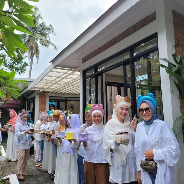 Hamil Anak Pertama, Ini 6 Momen Ulang Tahun Syifa Adik Ayu Ting Ting