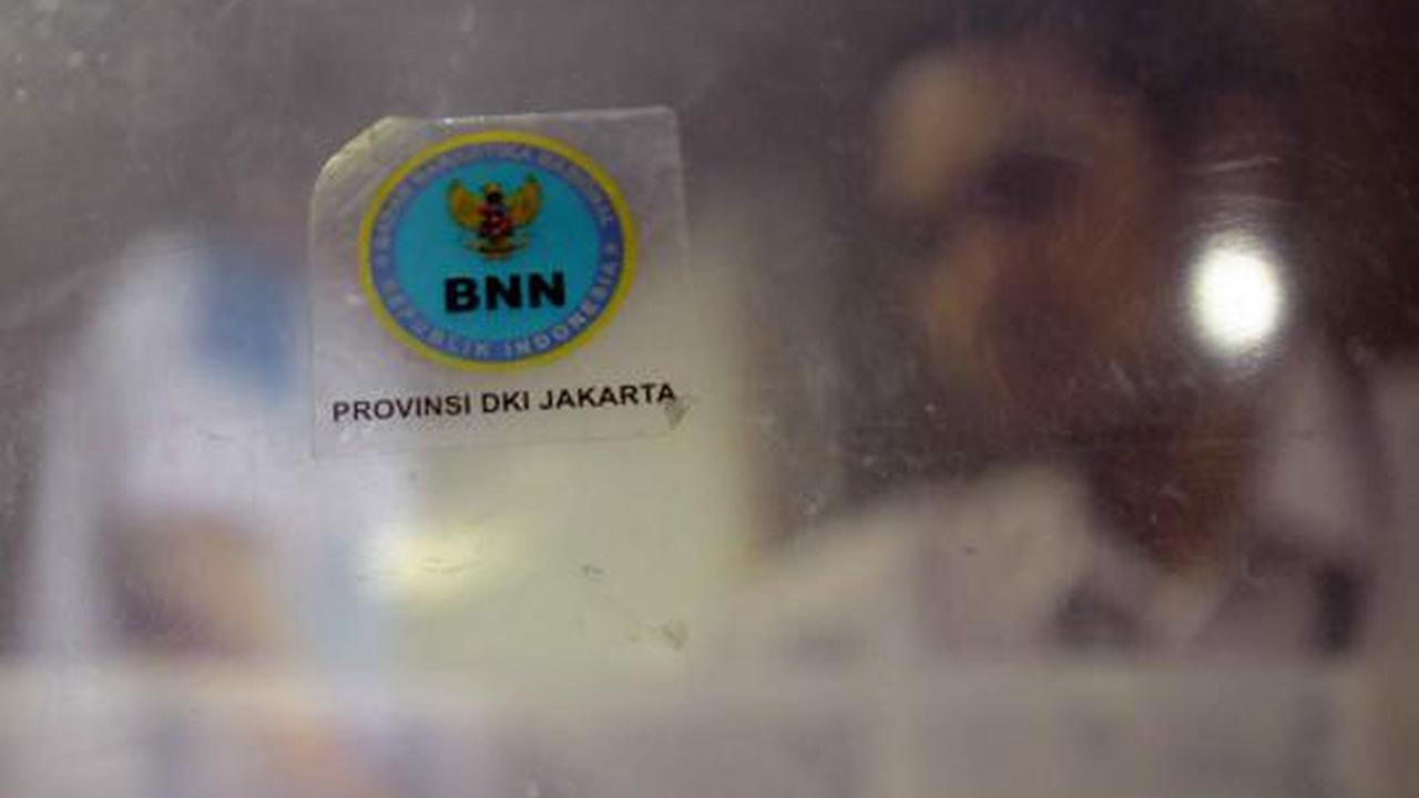 Perangi narkoba, pegawai KPK dites urine