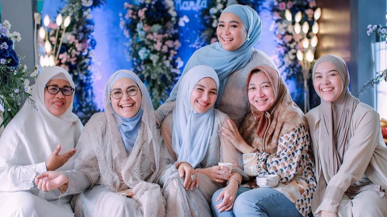 "Tasyakuran 7 bulanan alhamdulillah…sehat selalu bumil dan baby boy amin" <br>