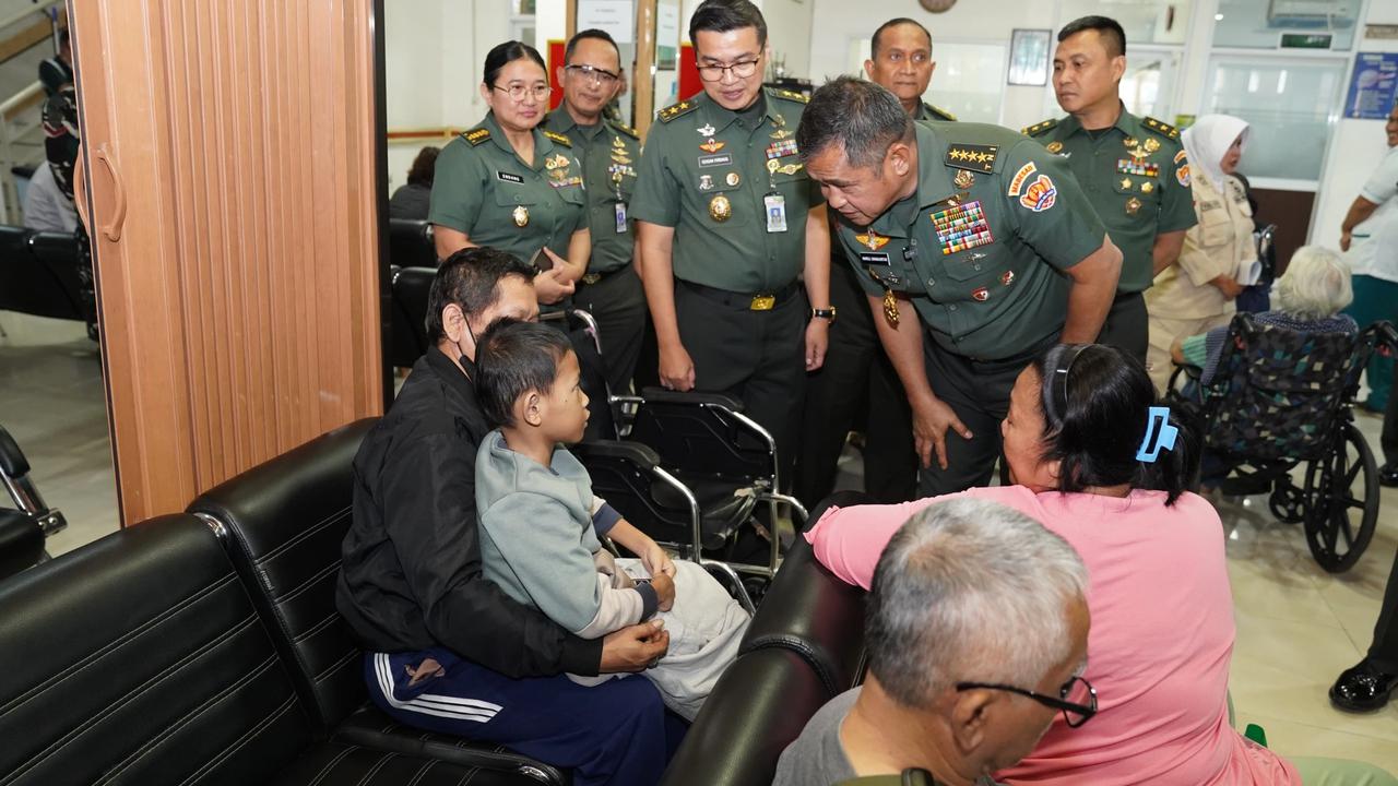 FOTO: Kasad Tinjau Modernisasi Fasilitas RSPAD Gatot Soebroto