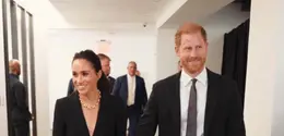 Intip styling blazer ala Kate Middleton dan Meghan Markle (@meghan.markle.official)
