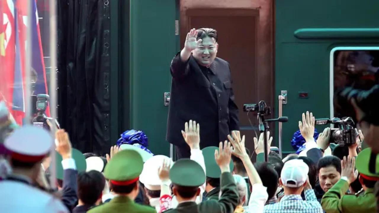 Kim Jong-un Perintahkan Tingkatkan Produksi Rudal dan Bangun Pabrik Amunisi Baru, Korea Utara Mau Perang?