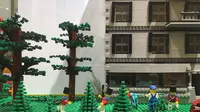 Bermain Lego bantu asah kreatifitas anak. 