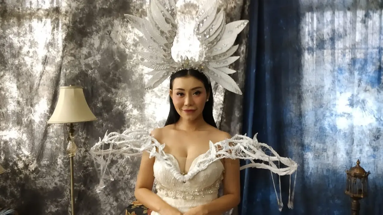 Mengaku Punya Mahkota Ajaib, Ini 7 Potret Baby Sexyola