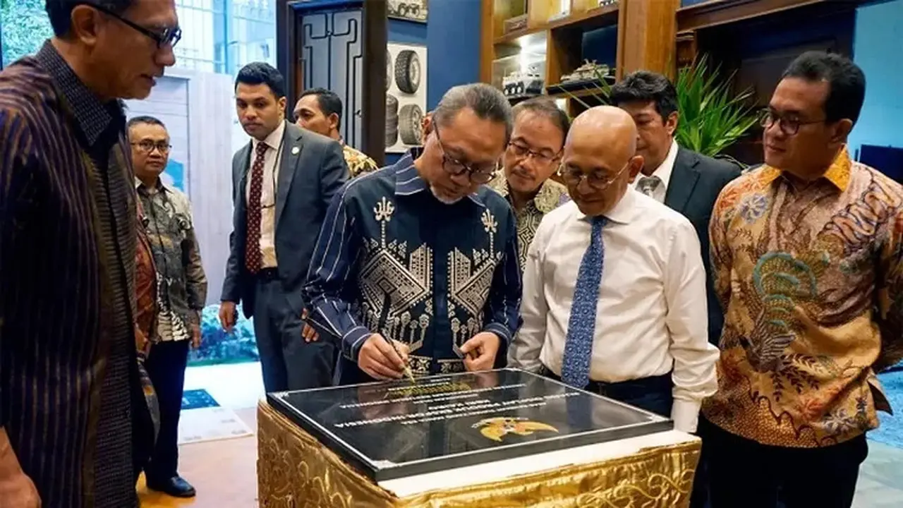 Zulkifli Hasan.