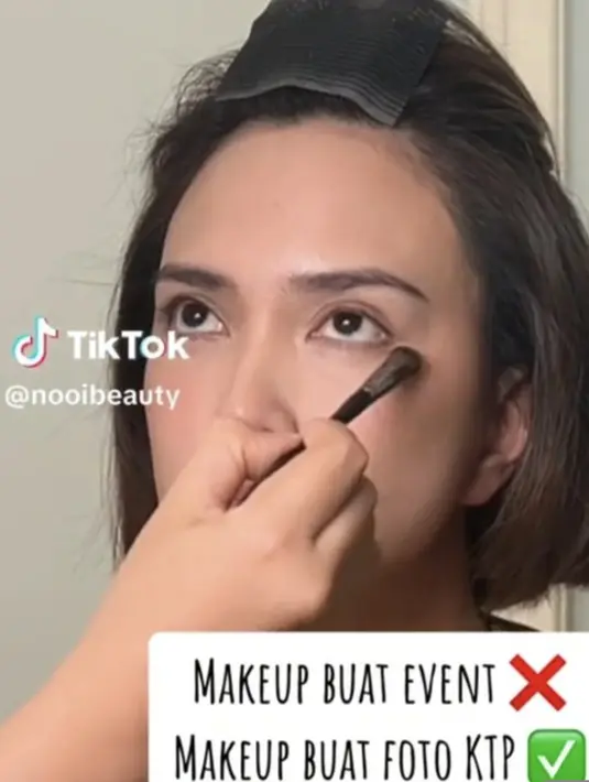 Biasanya artis akan memanggil MUA jika ingin pergi ke suatu acara. Bagaimana jadinya Shandy Aulia punya ide unik saat ingin foto KTP. [Foto: TikTok/ Nooibeauty]