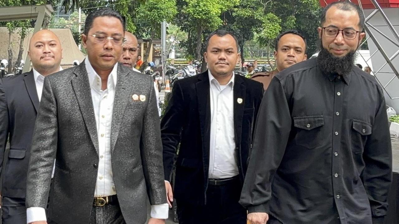 Blak-blakan Ustaz Khalid Basalamah, Sudah Bayar Haji Furoda tapi Berangkat ke Tanah Suci Pilih Jalur Khusus