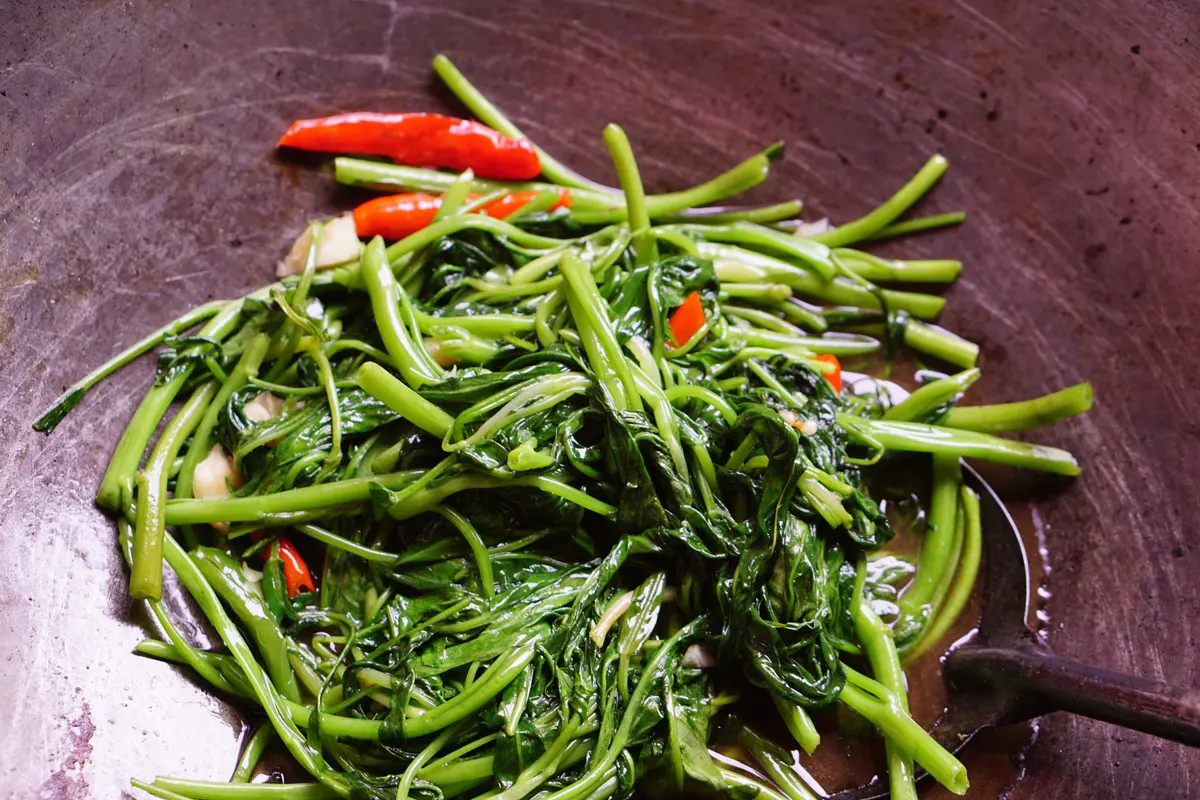 tumis kangkung