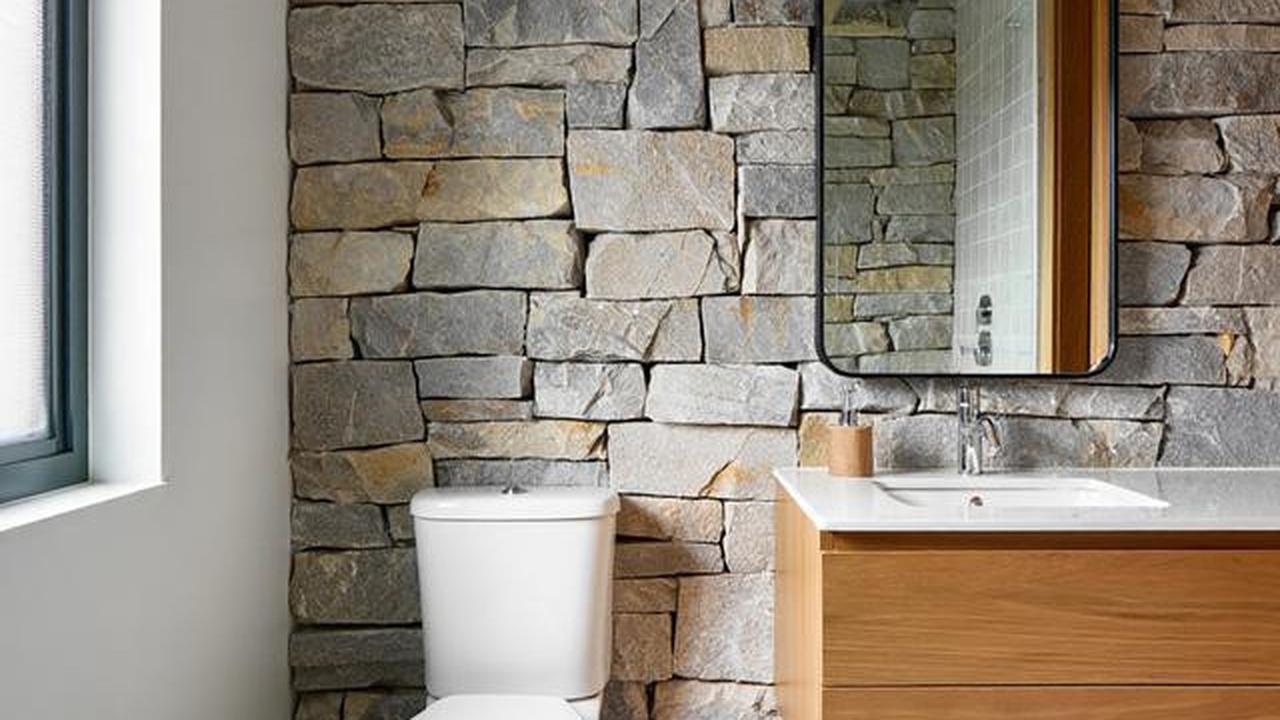 8 Desain Kamar Mandi Sederhana dengan Kloset Duduk Budget Minim, Nyaman dan Estetik