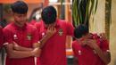 Reaksi kecewa sejumlah pemain Timnas Indonesia U-20 setelah FIFA membatalkan Indonesia sebagai tuan rumah Piala Dunia U-20 2023 pada Rabu (29/03/2023) malam WIB. (Dok. PSSI)