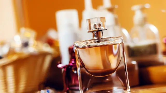 Mengenal 4 Jenis Parfum dan Perbedaannya, Mana yang Paling Cocok Dipakai Sehari-hari?