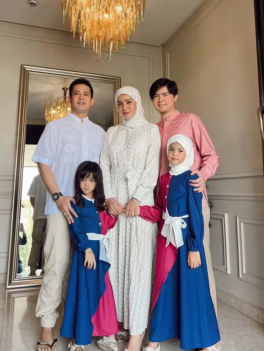 (Instagram/aleenaaufar)