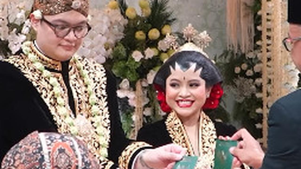 Intip Kemeriahan Pernikahan Putri Pramono Anung
