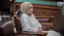 Terdakwa kasus penyebaran hoaks Ratna Sarumpaet menjalani sidang putusan di Pengadilan Negeri Jakarta Selatan, Kamis (11/7/2019). Majelis hakim memvonis Ratna Sarumpaet dengan hukuman 2 tahun penjara atas kasus penyebaran berita bohong yang menjeratnya. (Liputan6.com/Faizal Fanani)