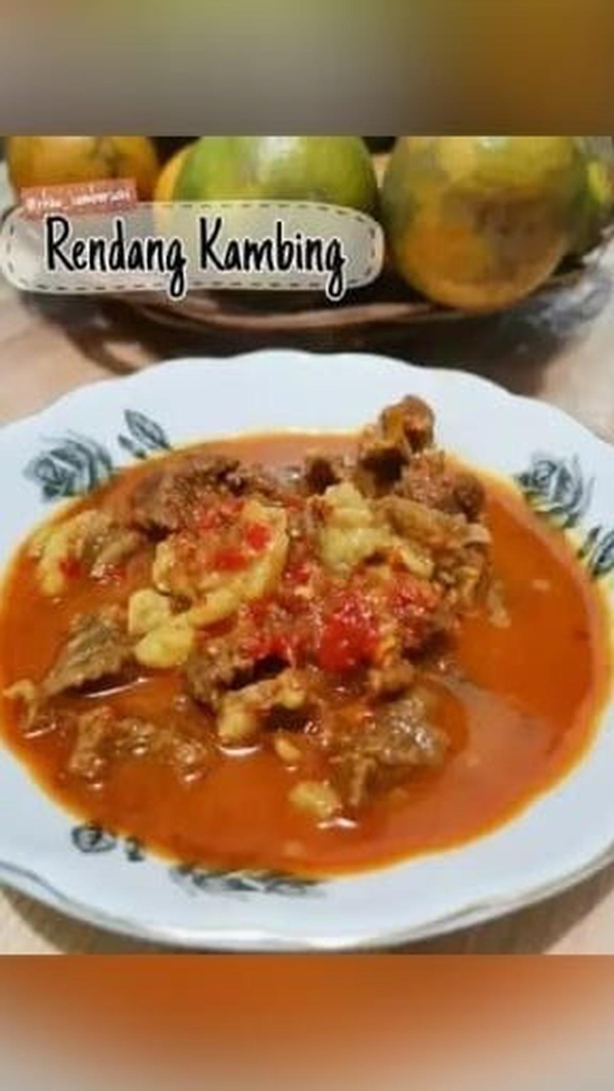 <b>5. Rendang Kambing Kuah Merah</b><br>