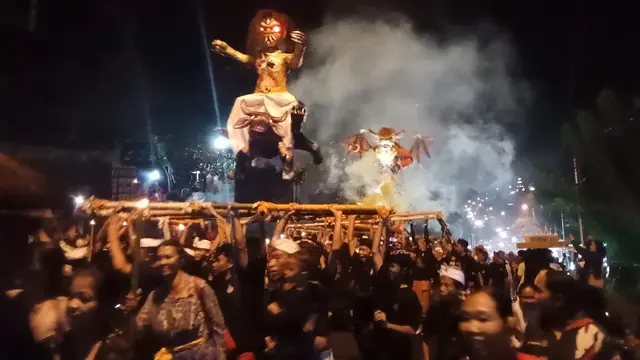 Pawai Ogoh-Ogoh di kawasan Senduro Kabupaten Lumajang (Istimewa)