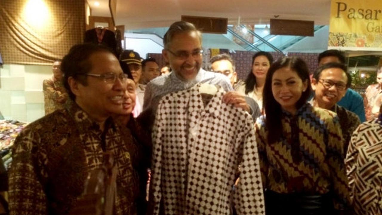 Rizal Ramli resmikan Tribute to Batik 2015