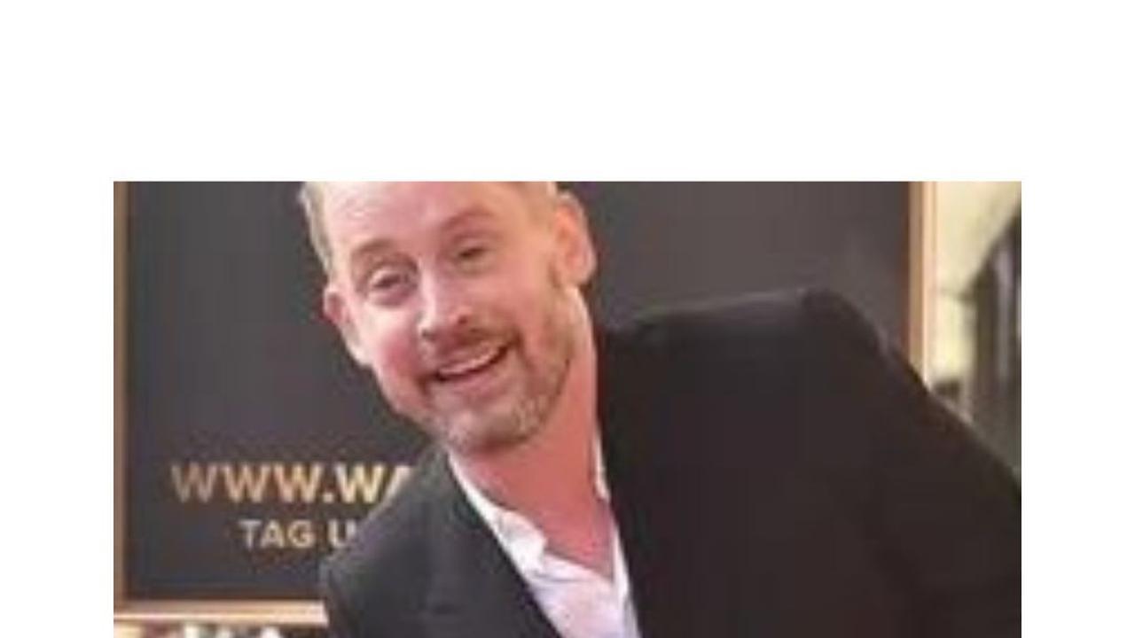 Meraih Plakat Bintang Hollywood Walk of Fame