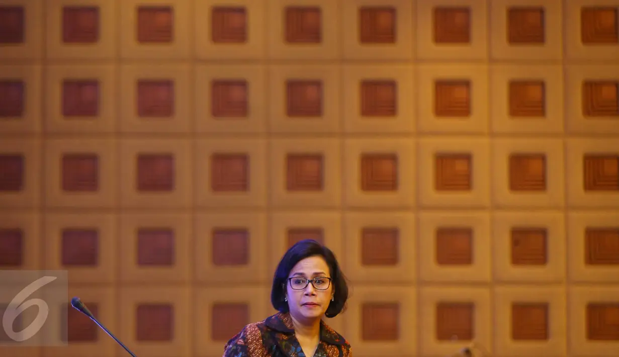 Menkeu Sri Mulyani Indrawati saat menghadiri penetapan nama Gedung Utama Kantor Pusat DJP, Jakarta, Kamis (19/1). Mar'ie Muhammad merupakan nama mantan Menkeu periode 1993-1998 di Kabinet Pembangunan VI Presiden Soeharto. (Liputan6.com/Immanuel Antonius)