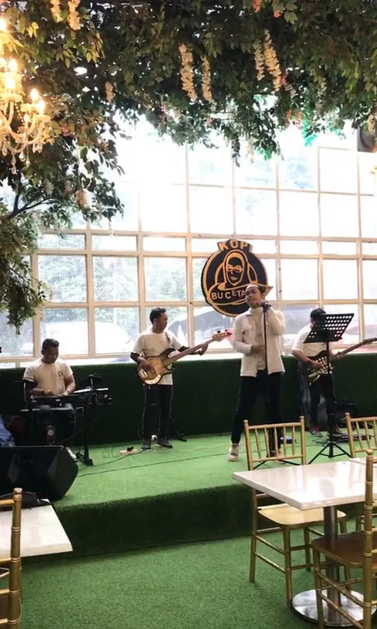 Potret Restoran Ibunda Syahrini di Jakarta Selatan, Cozy dan Penuh Sentuhan Tradisi