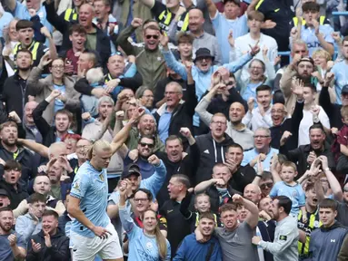 Manchester City meraih kemenangan pada pekan ke-4 Premier League 2024/2025, Sabtu (14/9/2024) malam WIB. Menjamu Brentford, The Citizens menang dengan skor 2-1. (AP Photo/Scott Heppel)