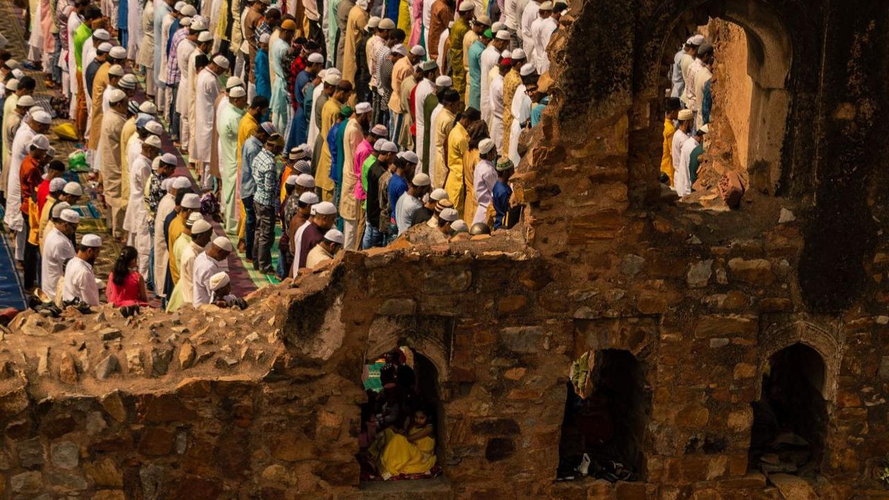 Niat Sholat Jumat untuk Makmum dan Imam, Beserta Tata Caranya