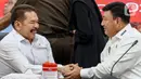 Menteri Koordinator Bidang Politik dan Keamanan (Menko Polkam) Budi Gunawan (kanan) bersama Jaksa Agung ST Burhanuddin saat menyampaikan keterangan terkait Capaian Kerja Desk Koordinasi Pencegahan Korupsi dan Perbaikan Tata Kelola, dan Desk Koordinasi Peningkatan Penerimaan Devisa Negara di Gedung Kejaksaan Agung RI, Jakarta, Kamis (2/1/2025). (Liputan6.com/Herman Zakharia)