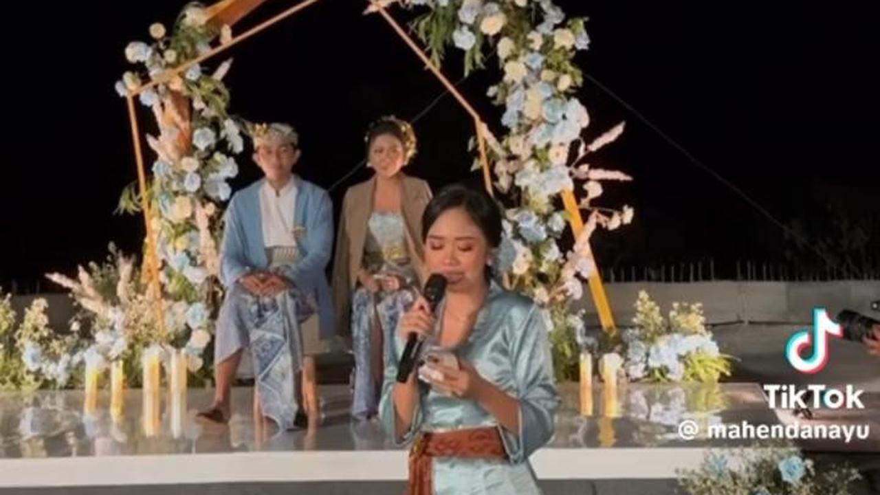 14 Tahun Bersahabat, Momen Wanita Beri Wedding Speech di Nikahan Sahabatnya Ini Bikin Haru