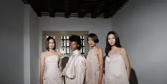 STELLARISSA dengan bangga mempersembahkan Koleksi Studio 2026, Heart of Salvatora, Berlokasi di dari Gedung A.A. Maramis yang bersejarah, fashion show dengan kemasan apik ini hadir memukau. / Foto dok STELLARISSA.
