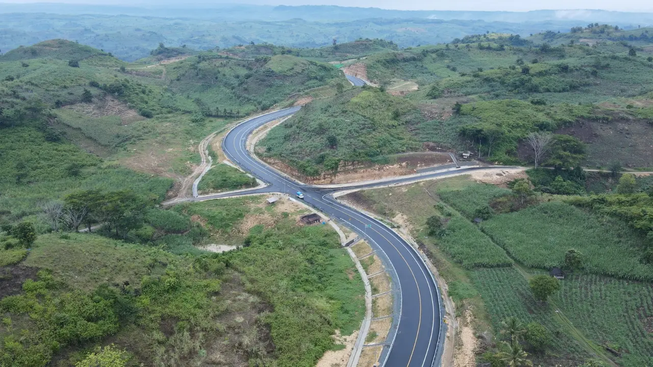 Jalan Lintas Selatan (JLS) Paket Lot 3 ruas Pantai Serang – Sumbersih