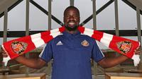 Emmanuel Eboue (The Guardian)