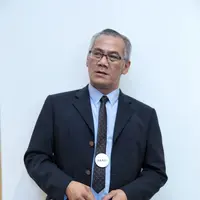 Di penghujung tahun 2017, Tio Pakusadewo menambah deretan artis yang tertangkap karena kasus narkoba. Aktor senior ini ditangkap oleh satuan Direktorat Reserse Narkoba Polda Metro Jaya. (Nurwahyunan/Bintang.com)