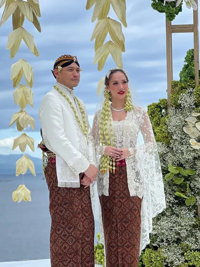 6 Potret Penampilan BCL dari Prosesi Akad hingga After Party Pernikahan, Memukau