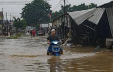 TNI Cerita Sulitnya Cegah Banjir di Depok, Karena Warga Buang Sampah Sembarangan