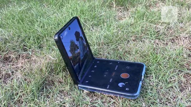 Oppo Find N2 Flip