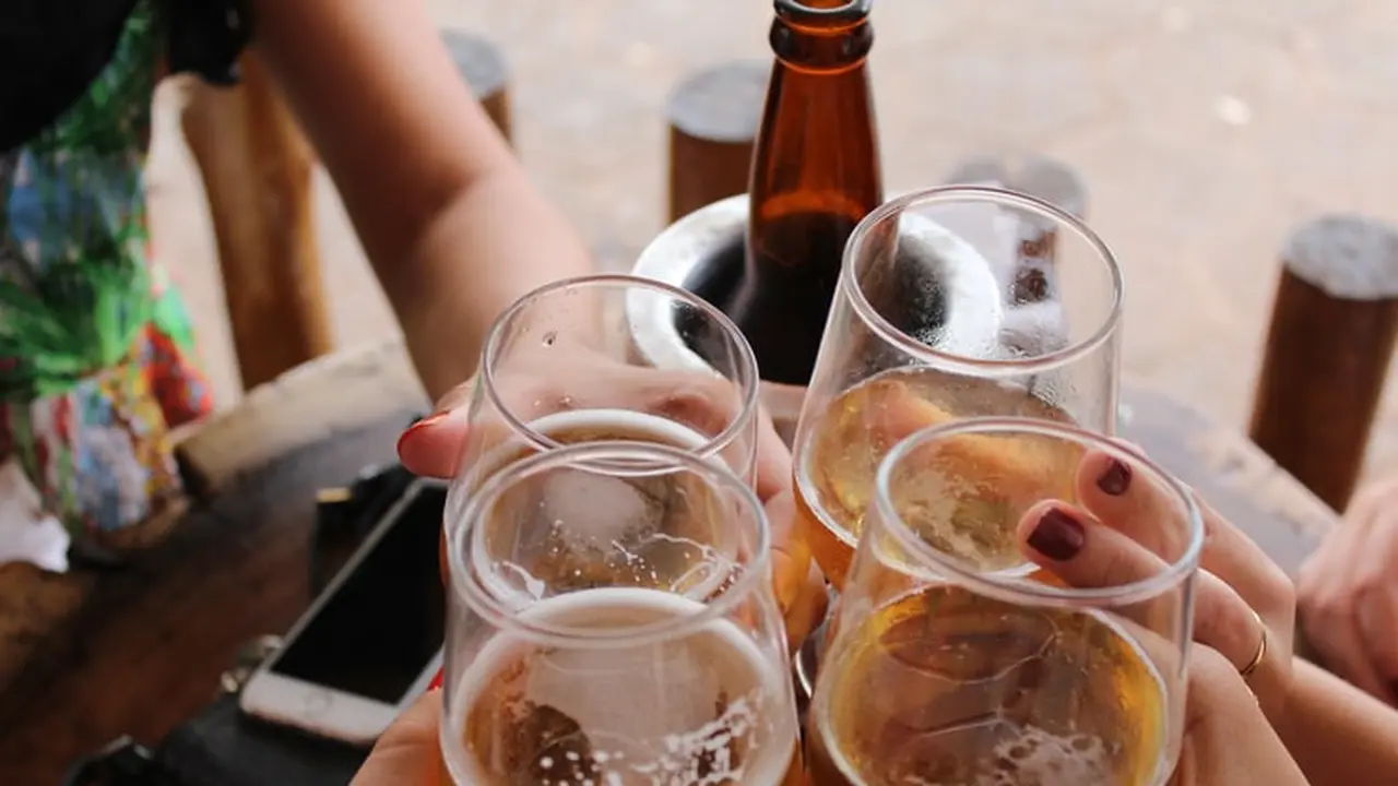 Ilustrasi alkohol